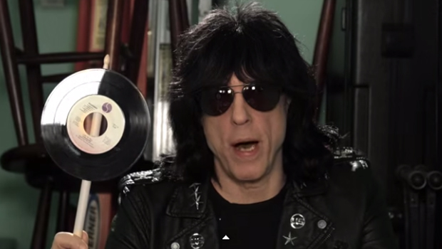 Solution For Assholes Who Hold Up Phones At Concerts