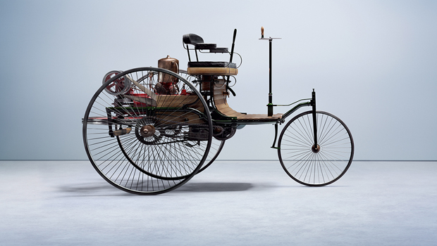 Mercedes_Vor_130_Jahren_haben_wir_das_Pferd_ersetzt