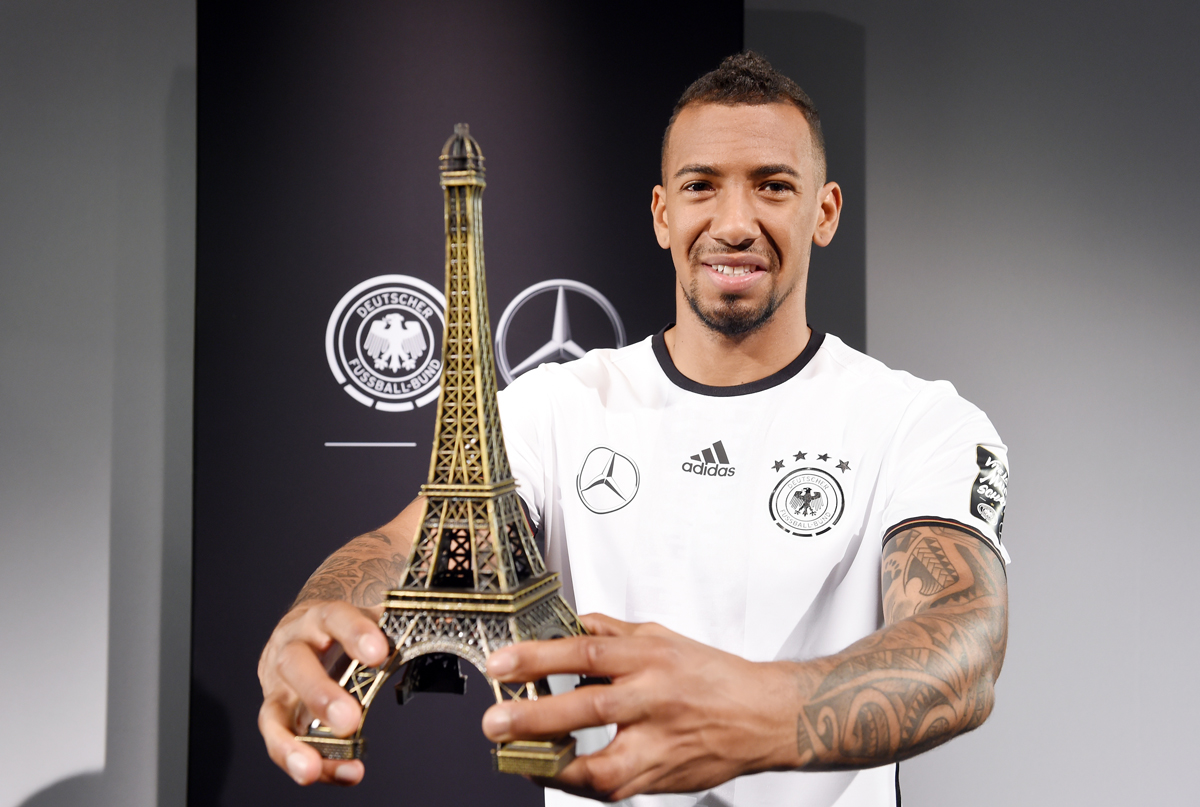Mercedes_Benz_Vive_La_Mannschaft_Jerome_Boateng