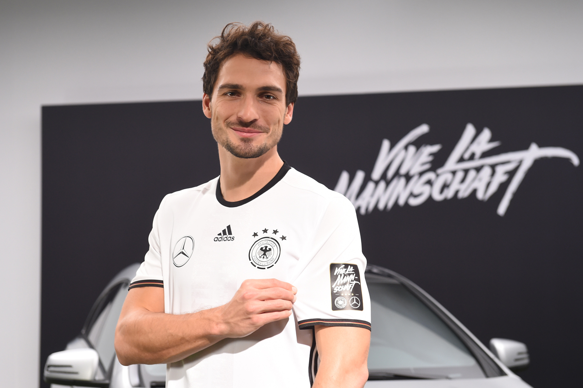 Mercedes_Benz_Vive_La_Mannschaft_Mats_Hummels