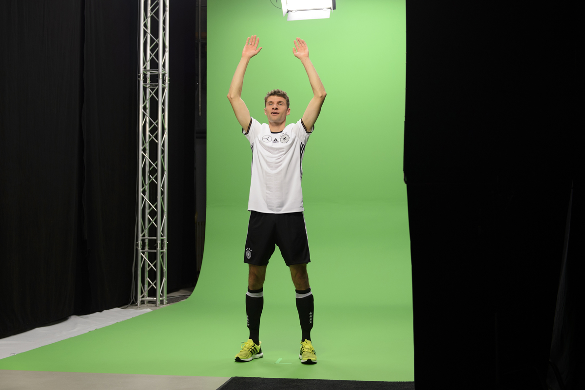 Mercedes_Benz_Vive_La_Mannschaft_Thomas_Mueller