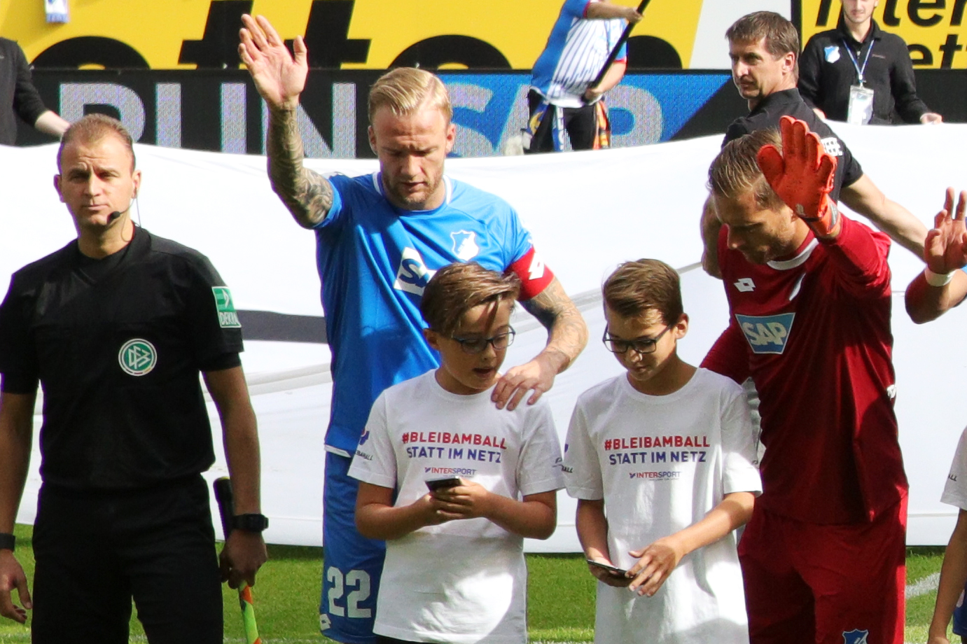 Einlaufkinder TSGxBVB ©JungvonMatt_sports