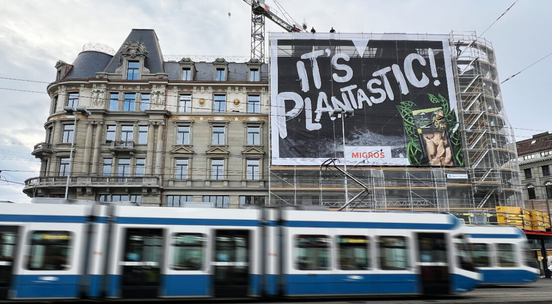 MGB_V-Love_Megaposter_Zuerich