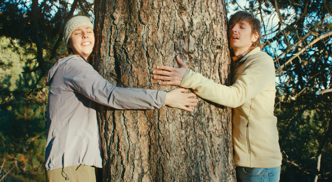 raïna: Designermöbel aus Arvenholz